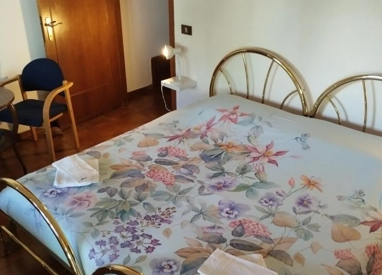 فندق مبيت وإفطار سورانو Rasna Heart Guest House